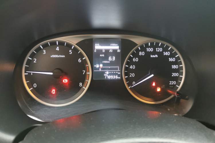 Used Nissan Kicks 2017 1.5L Manual Cool Dynamic Edition Instrument Cluster