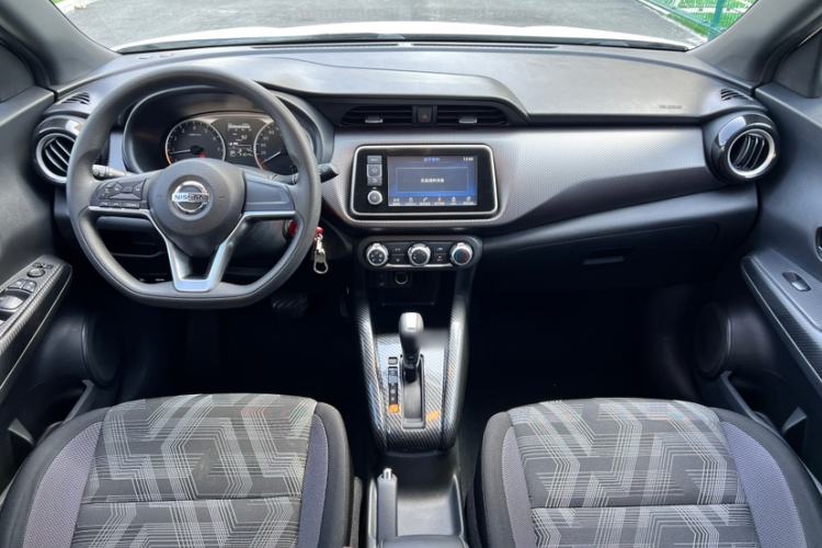 Used Nissan Kicks 2017 1.5L CVT Cool Enjoy Edition Interior 1