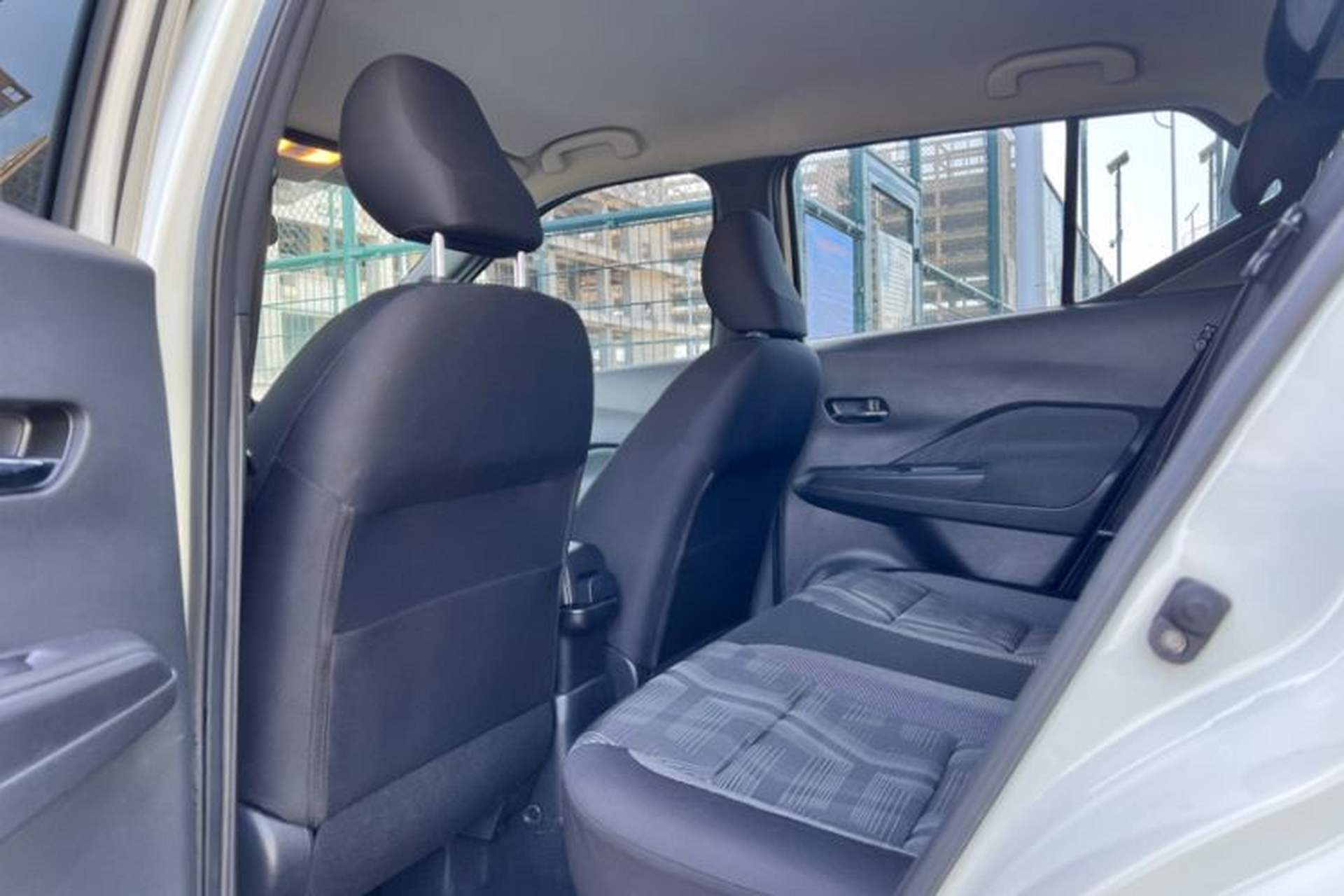 Used Nissan Kicks 2017 1.5L CVT Cool Enjoy Edition Interior 3