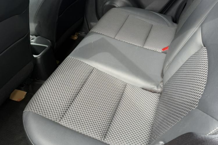Used Nissan Kicks 2017 1.5L CVT Smart Drive Edition Interior 4