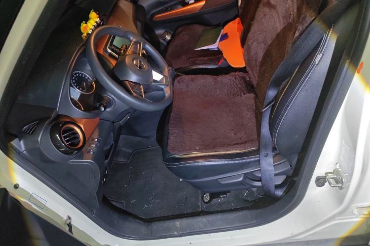 Used Nissan Kicks 2017 1.5L CVT Cool Enjoy Edition Left Front Seat