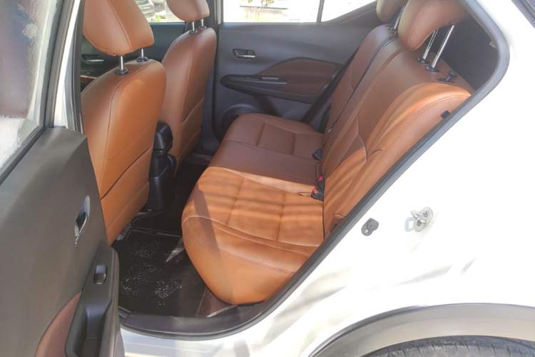 Used Nissan Kicks 2017 1.5L CVT Cool Enjoy Edition Left Rear Seat