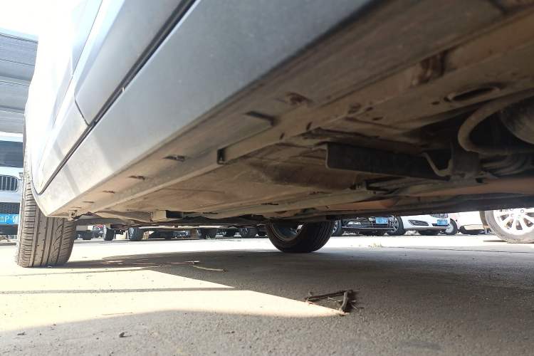 Used Nissan Kicks 2017 1.5L CVT Smart Drive Edition Left Side Sill