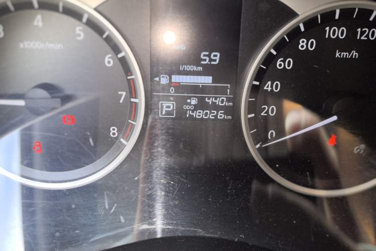 Used Nissan Kicks 2017 1.5L CVT Cool Enjoy Edition Odometer Close Up