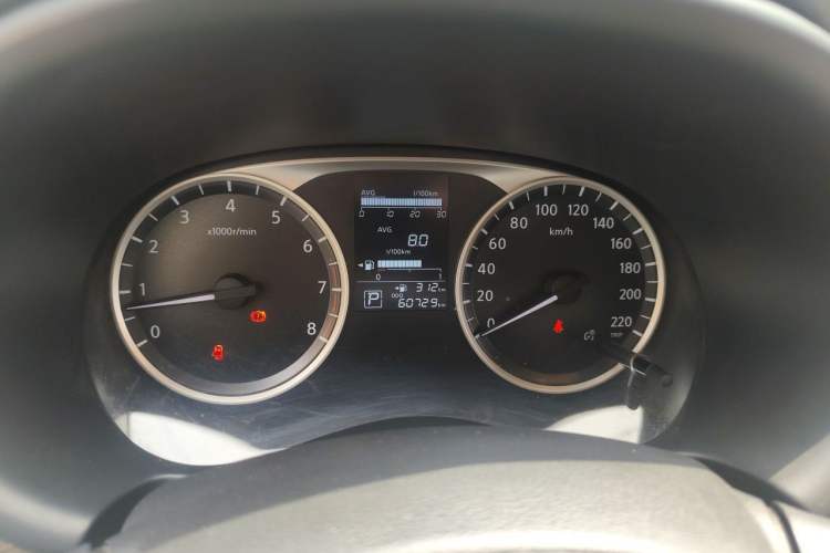 Used Nissan Kicks 2017 1.5L CVT Cool Enjoy Edition Odometer Close Up