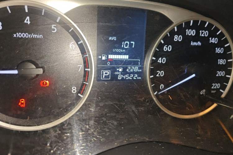 Used Nissan Kicks 2017 1.5L CVT Cool Enjoy Edition Odometer Close Up