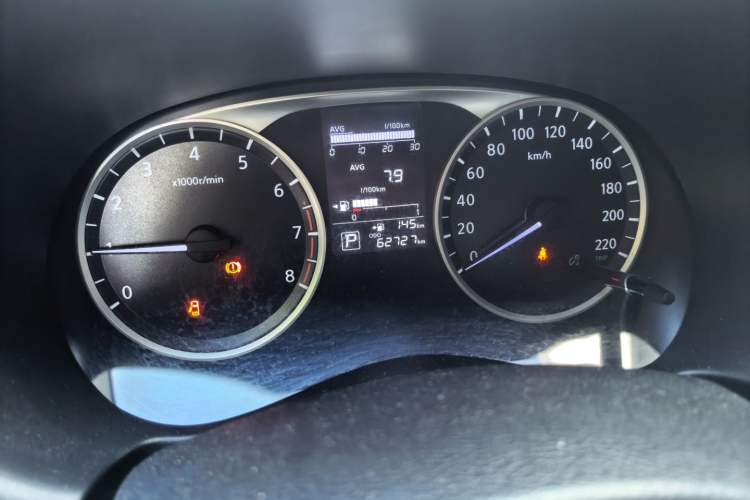 Used Nissan Kicks 2017 1.5L CVT Cool Enjoy Edition Odometer Close Up