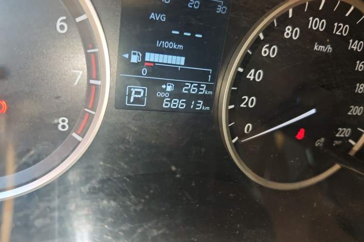Used Nissan Kicks 2017 1.5L CVT Cool Enjoy Edition Odometer Close Up