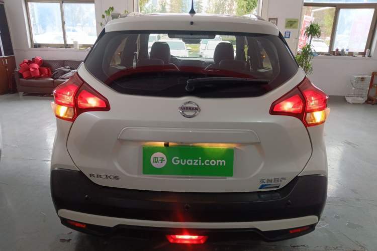 Used Nissan Kicks 2017 1.5L CVT Smart Edition Rear
