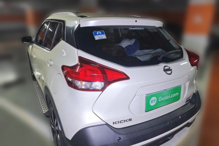 Used Nissan Kicks 2017 1.5L CVT Cool Enjoy Edition Rear Left 45 Deg