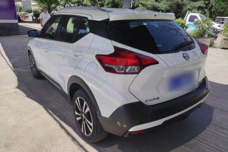 Used Nissan Kicks 2017 1.5L CVT Cool Enjoy Edition Rear Left 45 Deg