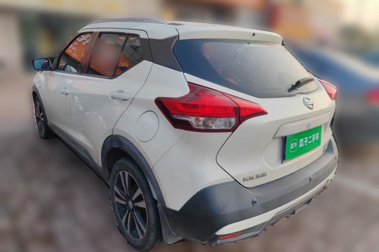 Used Nissan Kicks 2017 1.5L CVT Cool Enjoy Edition Rear Left 45 Deg
