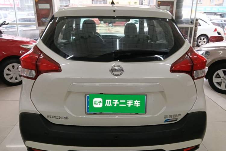 Used Nissan Kicks 2017 1.5L CVT Cool Enjoy Edition Rear