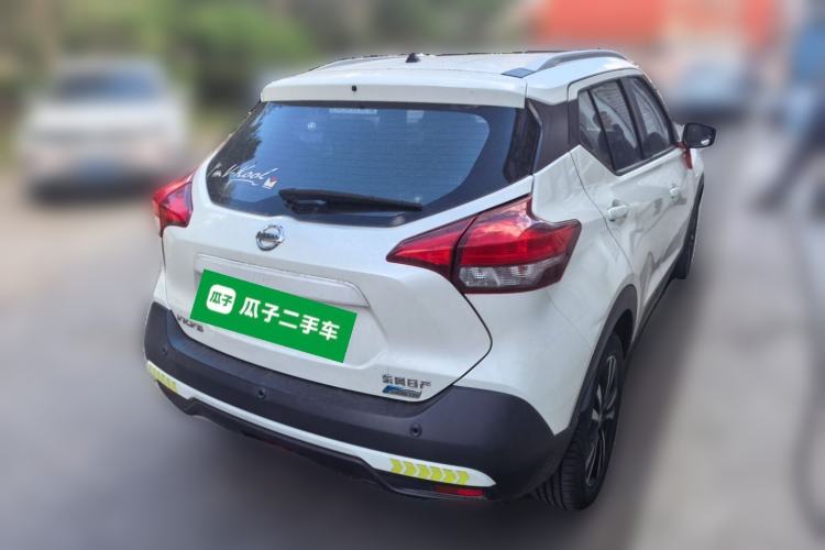 Used Nissan Kicks 2017 1.5L CVT Cool Enjoy Edition Rear Right 45 Deg