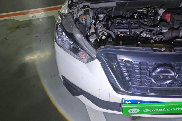 Used Nissan Kicks 2017 1.5L CVT Cool Enjoy Edition Right Front Headlight