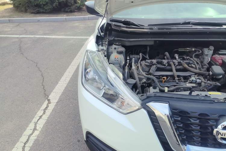 Used Nissan Kicks 2017 1.5L Manual Cool Dynamic Edition Right Front Headlight