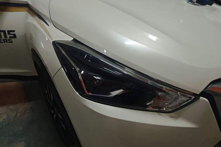 Used Nissan Kicks 2017 1.5L CVT Smart Edition Right Front Headlight