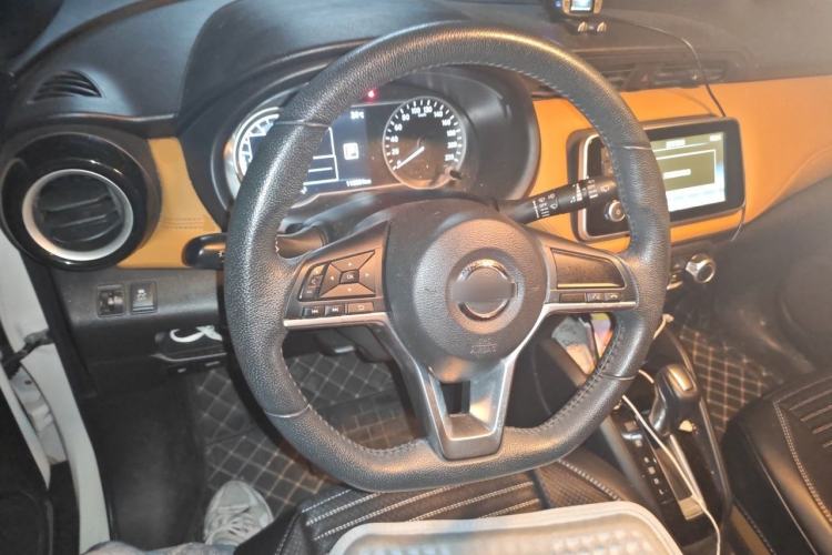 Used Nissan Kicks 2017 1.5L CVT Smart Drive Edition Steering Wheel