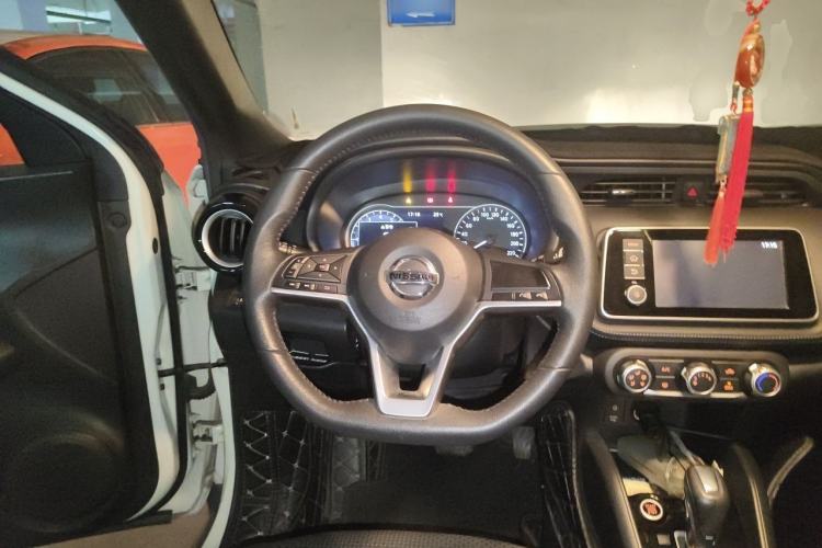 Used Nissan Kicks 2017 1.5L CVT Smart Drive Edition Steering Wheel