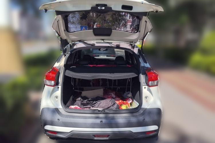 Used Nissan Kicks 2017 1.5L CVT Smart Drive Edition Trunk