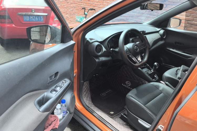 Used Nissan Kicks 2017 1.5L Manual Cool Dynamic Edition Driver Seat