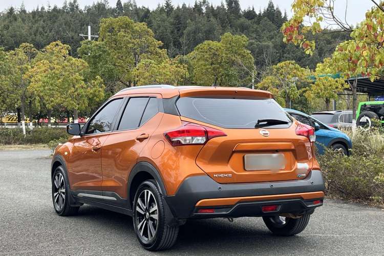 Used Nissan Kicks 2017 1.5L CVT Cool Enjoy Edition Exterior 4