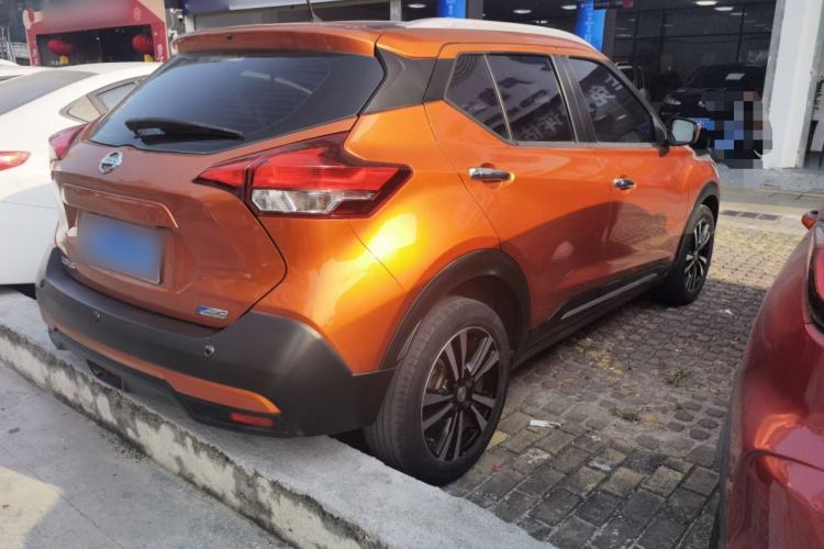 Used Nissan Kicks 2017 1.5L CVT Smart Edition Exterior 5