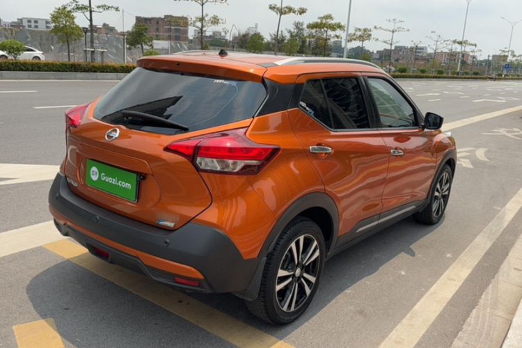 Used Nissan Kicks 2017 1.5L CVT Smart Drive Edition Exterior 5