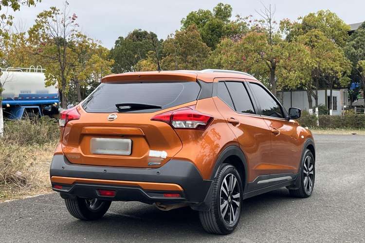 Used Nissan Kicks 2017 1.5L CVT Cool Enjoy Edition Exterior 6