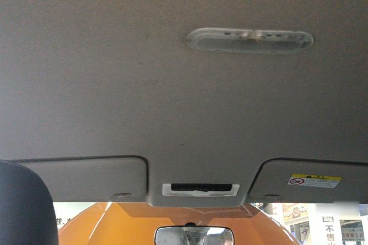 Used Nissan Kicks 2017 1.5L CVT Smart Drive Edition Headliner