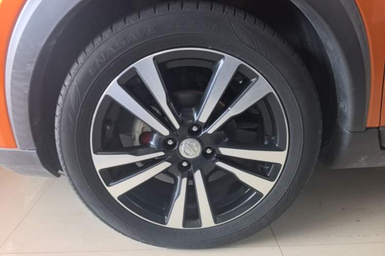 Used Nissan Kicks 2017 1.5L CVT Smart Edition Left Front Wheel Hub
