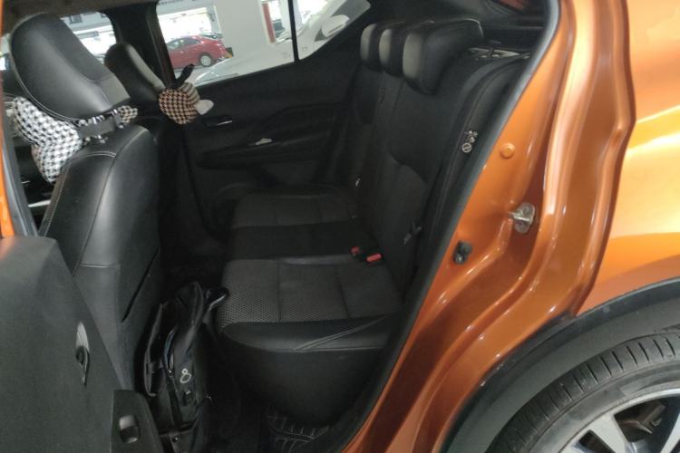 Used Nissan Kicks 2017 1.5L CVT Smart Edition Left Rear Seat