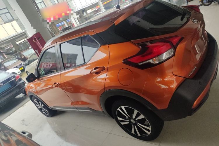 Used Nissan Kicks 2017 1.5L CVT Cool Enjoy Edition Left Side