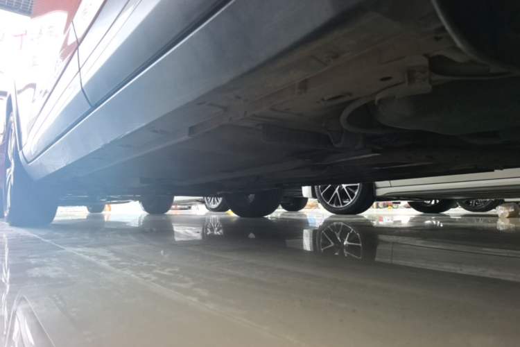 Used Nissan Kicks 2017 1.5L CVT Smart Edition Left Side Sill