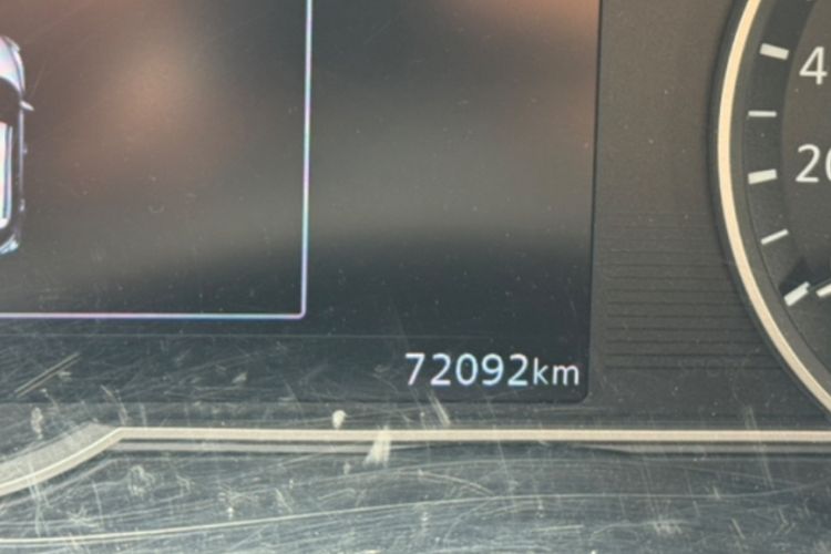 Used Nissan Kicks 2017 1.5L CVT Smart Drive Edition Odometer Close Up