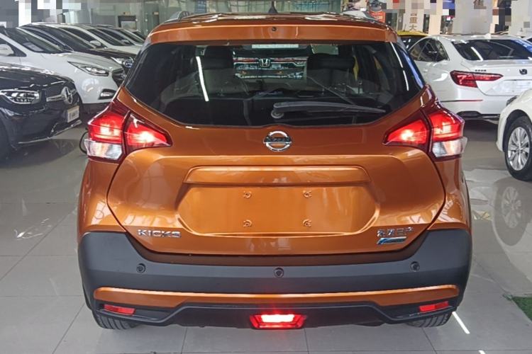 Used Nissan Kicks 2017 1.5L CVT Smart Drive Edition Rear