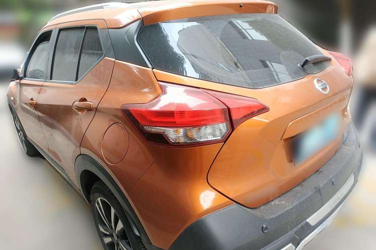 Used Nissan Kicks 2017 1.5L CVT Cool Enjoy Edition Rear Left 45 Deg
