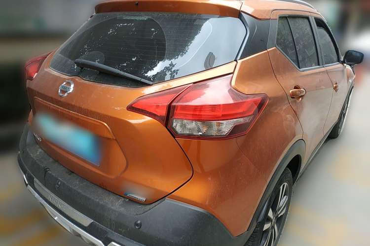 Used Nissan Kicks 2017 1.5L CVT Cool Enjoy Edition Rear Right 45 Deg