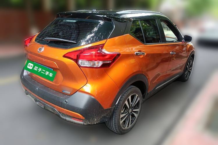 Used Nissan Kicks 2017 1.5L CVT Smart Drive Edition Rear Right 45 Deg