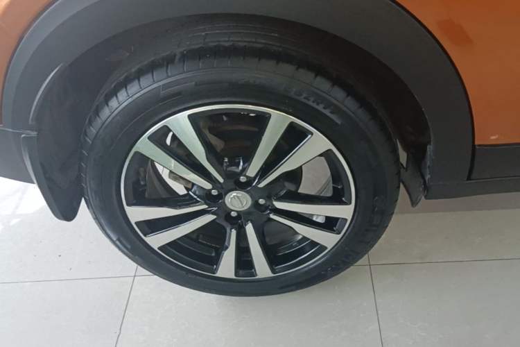 Used Nissan Kicks 2017 1.5L CVT Smart Drive Edition Right Rear Wheel Hub
