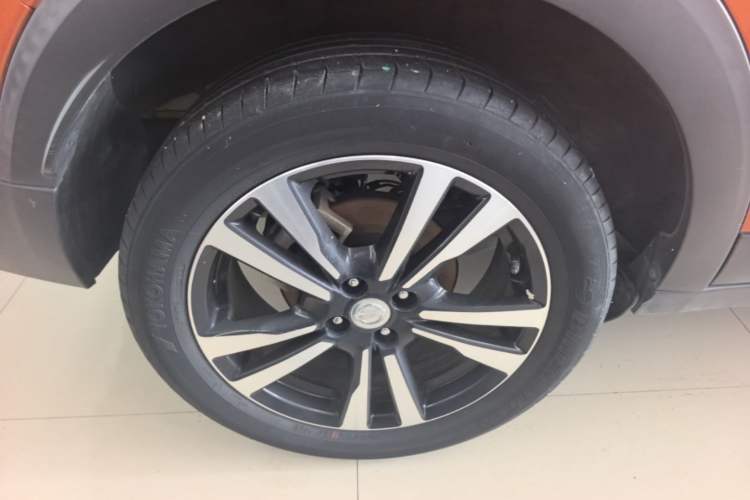 Used Nissan Kicks 2017 1.5L CVT Smart Edition Right Rear Wheel Hub
