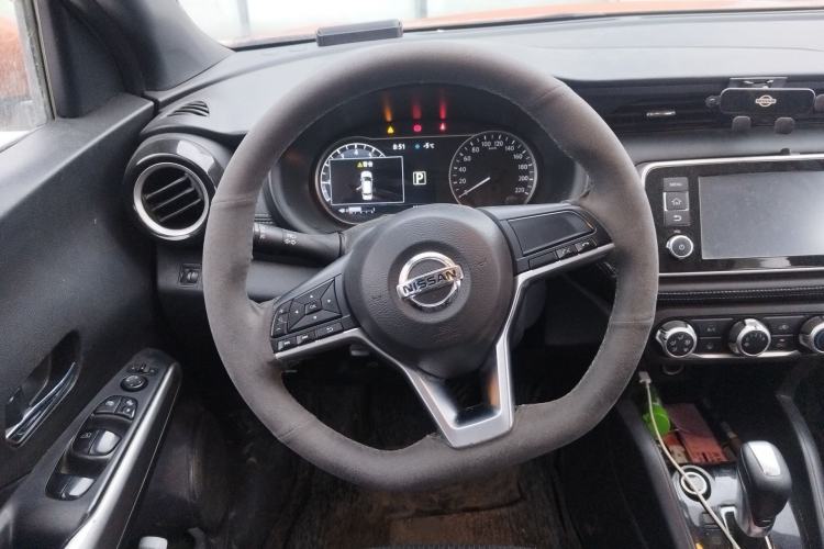Used Nissan Kicks 2017 1.5L CVT Smart Drive Edition Steering Wheel