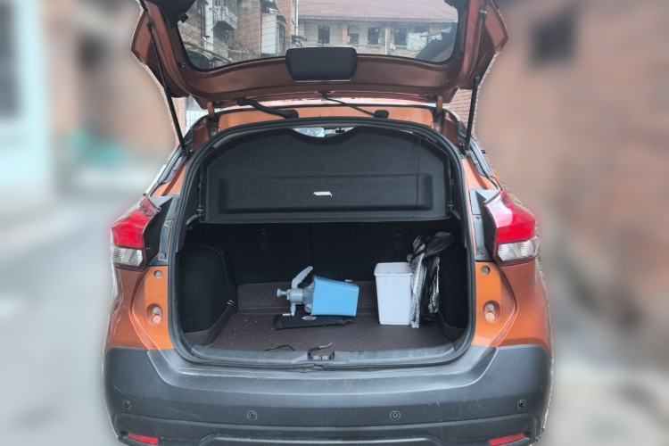 Used Nissan Kicks 2017 1.5L Manual Cool Dynamic Edition Trunk
