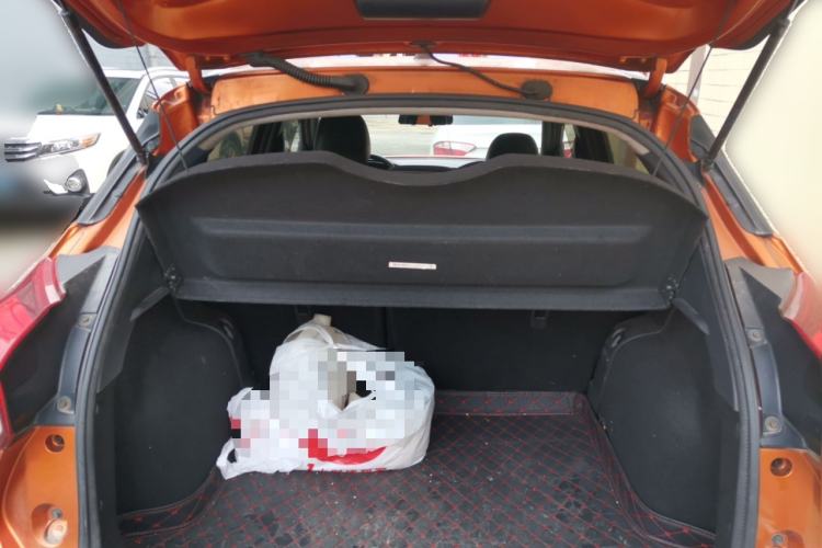 Used Nissan Kicks 2017 1.5L CVT Smart Edition Trunk
