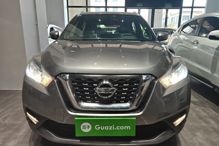 Used Nissan Kicks 2018 1.5L CVT Smart Connect Luxury Edition Front