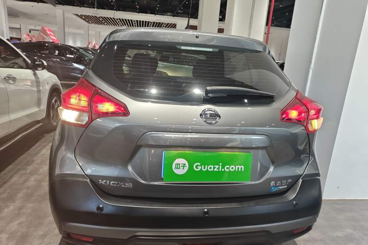 Used Nissan Kicks 2018 1.5L CVT Smart Connect Luxury Edition Rear