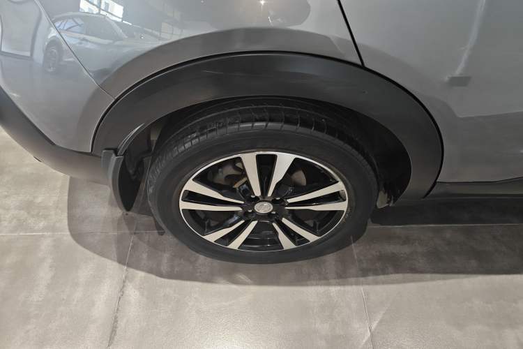 Used Nissan Kicks 2018 1.5L CVT Smart Connect Luxury Edition Right Rear Wheel Hub