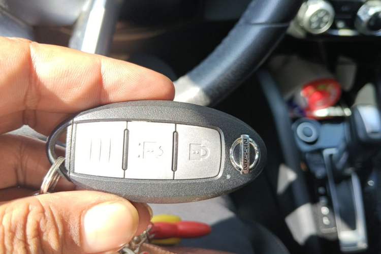 Used Nissan Kicks 2018 1.5L CVT Smart Connect Luxury Edition Vehicle Key