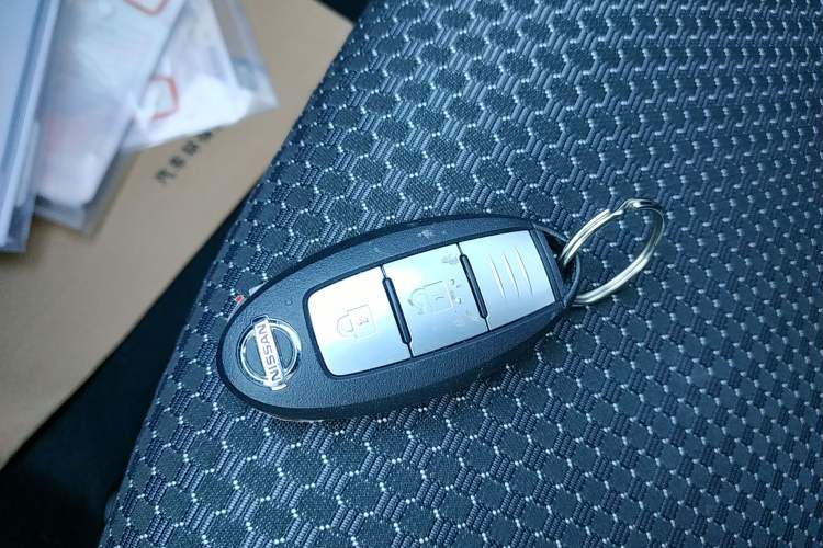 Used Nissan Kicks 2018 1.5L CVT Smart Connect Luxury Edition Vehicle Key
