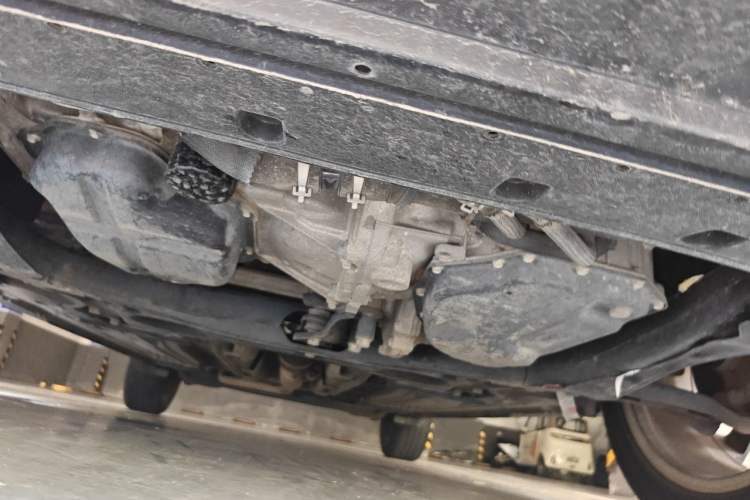 Used Nissan Kicks 2018 1.5L CVT Smart Connect Deluxe Edition Chassis Front